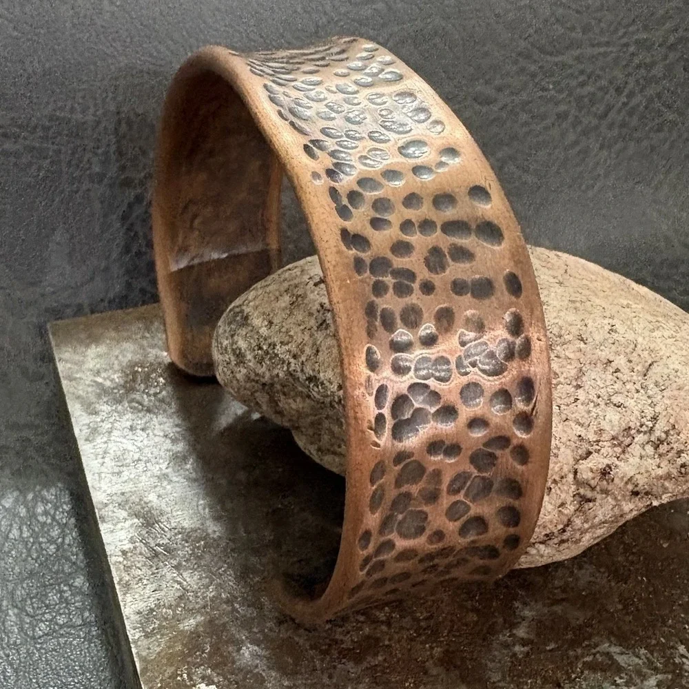 Brutalist Modernist Men's Dimple Hammered Thick Pure Copper Cuff Bracelet Viking - Picture 3 of 9